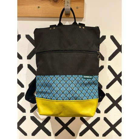 Mochila TIPICA 1