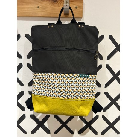 Mochila TIPICA 3